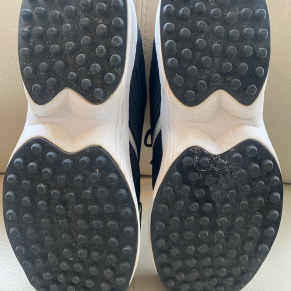 Black Athletic Softball Men's Shoes - Picture 7 of 7